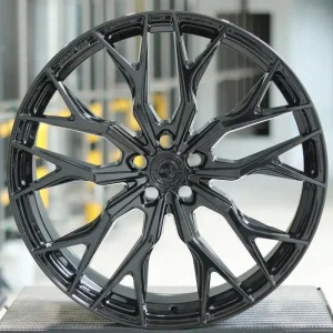 Tylko dziś Concaver CVR1 23x10 Platinum Black
